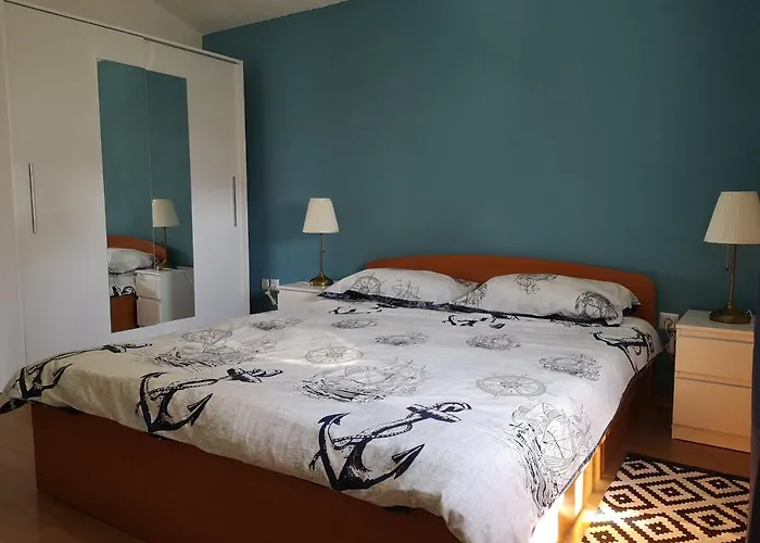 Ljuba Daire Rogoznica (Sibenik-Knin)